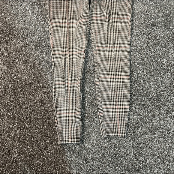 Old Navy Steve Houndstooth Plaid Leggings Black and Tan sid xs - Picture 4 of 7